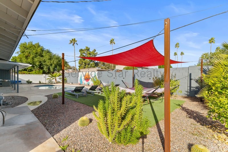 4 bed 2 bath Ranch with amazing backyard and pool! property image