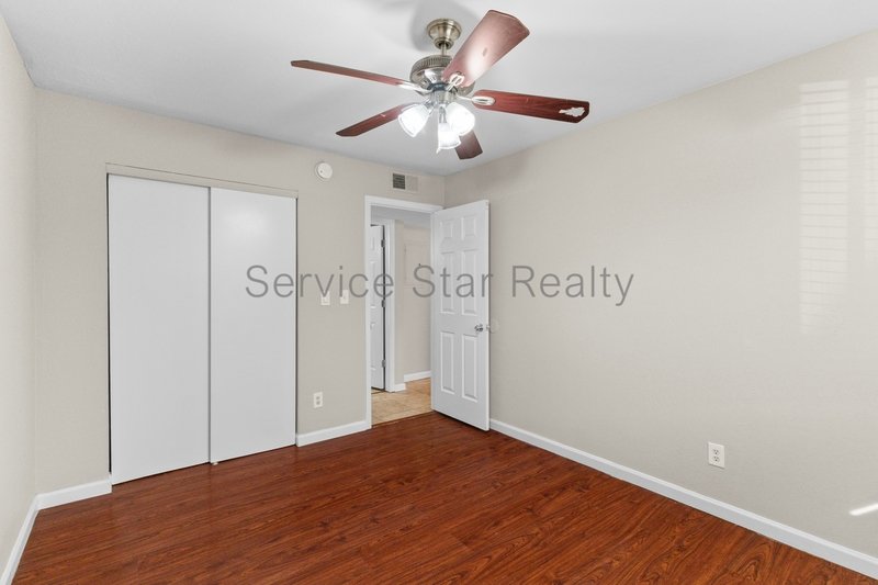 **MOVE IN SPECIAL -- 1 MONTH FREE RENT!!** property image