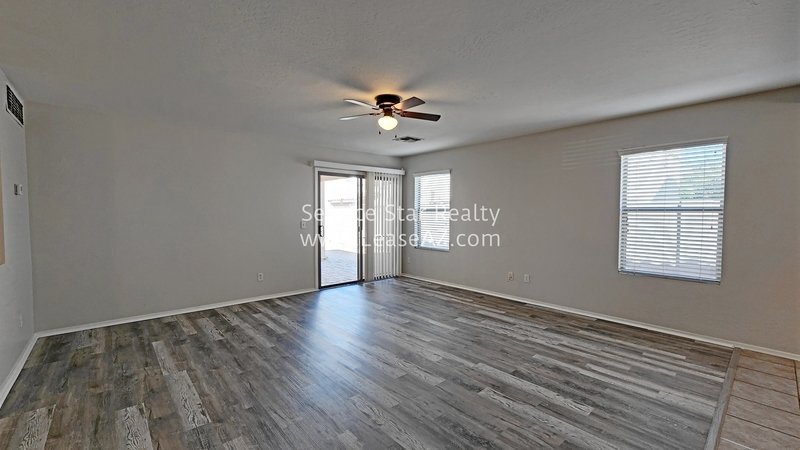 Great Gilbert Home Available Now at Val Vista and Williams Field property image