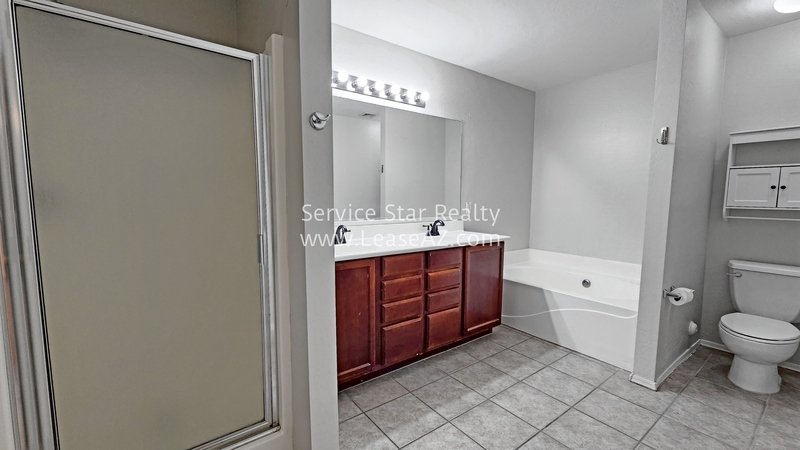 Great Gilbert Home Available Now at Val Vista and Williams Field property image