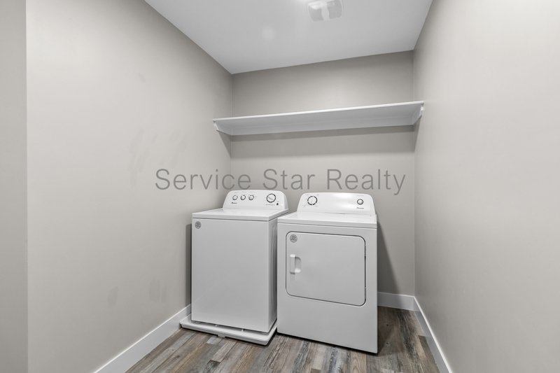 Modern 3-Bed Home Near Downtown Phoenix | Stylish Upgrades & No HOA! property image