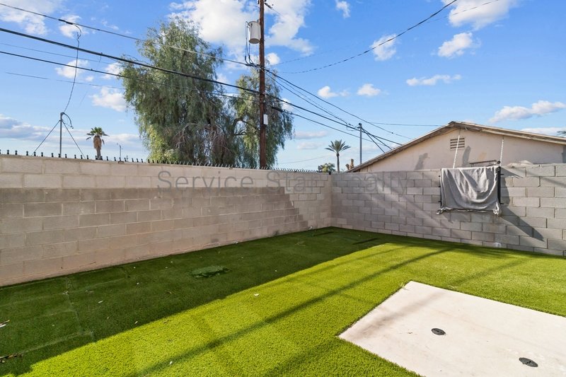Modern 3-Bed Home Near Downtown Phoenix | Stylish Upgrades & No HOA! property image