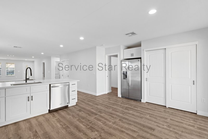 Modern 3 Bed / 2 Bath Home Built in 2021 ? Pet Friendly Backyard! property image