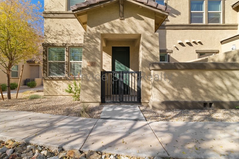$750 OFF MOVE IN COSTS!!!  Great 3BR/3BA in Goodyear! property image