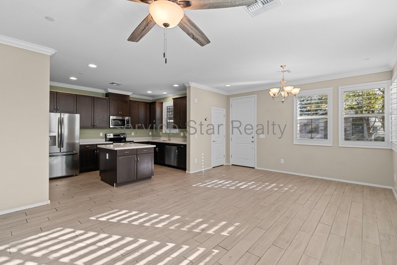 $750 OFF MOVE IN COSTS!!!  Great 3BR/3BA in Goodyear! property image