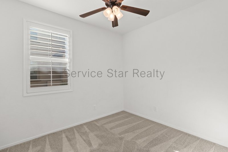$750 OFF MOVE IN COSTS!!!  Great 3BR/3BA in Goodyear! property image