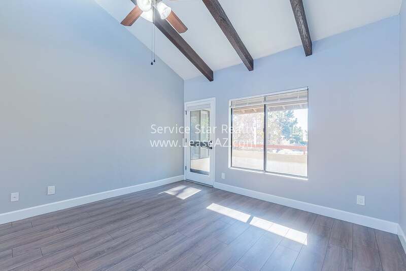 LAKE VIEW CONDO - 3Bed/2Bath! property image