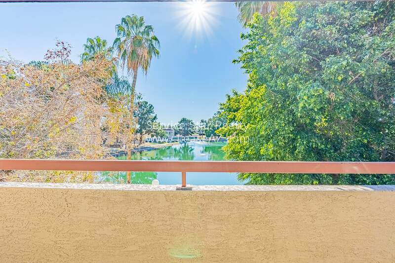 LAKE VIEW CONDO - 3Bed/2Bath! property image