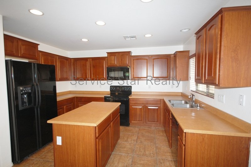 **MOVE IN SPECIAL -- 2 WEEKS FREE RENT!!** property image