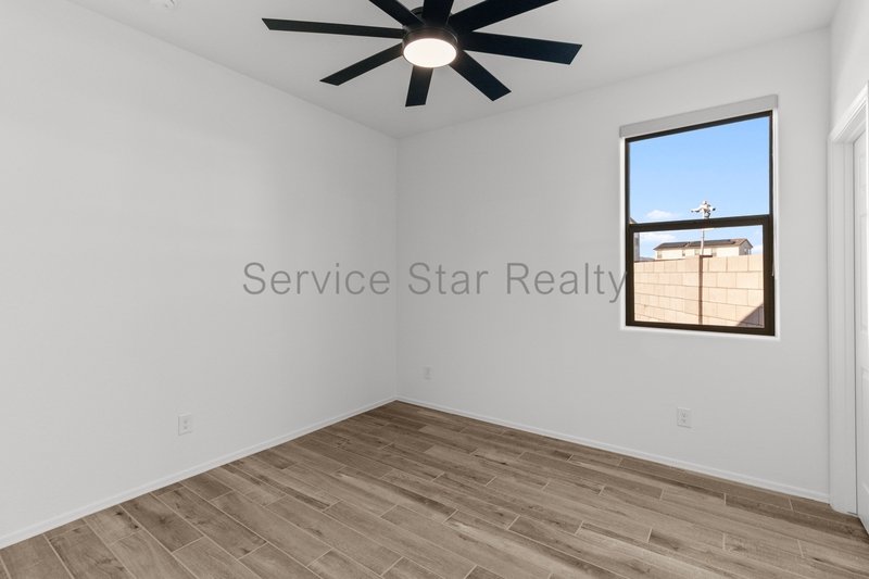 Brand New 4 Bed, 2.5 Bath | Modern Finishes in Litchfield Park property image