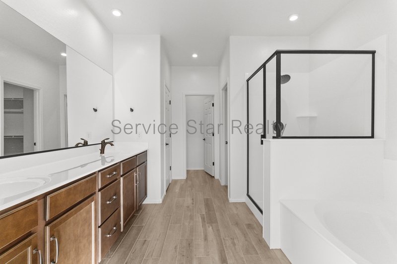 Brand New 4 Bed, 2.5 Bath | Modern Finishes in Litchfield Park property image