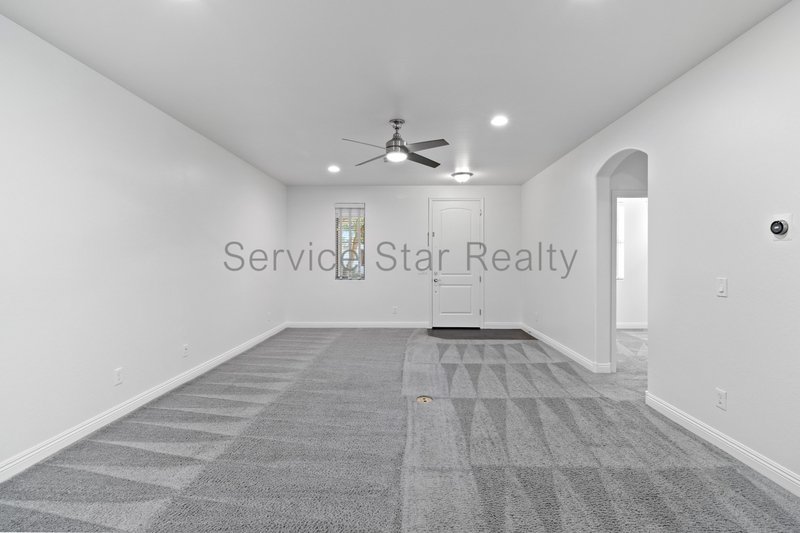 Stunning 4Bed/3Bath in Verrado! property image