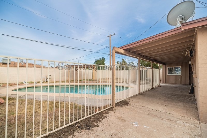 Remodeled 4BR 2BA Phoenix Home w/ Sparkling POOL!!! property image