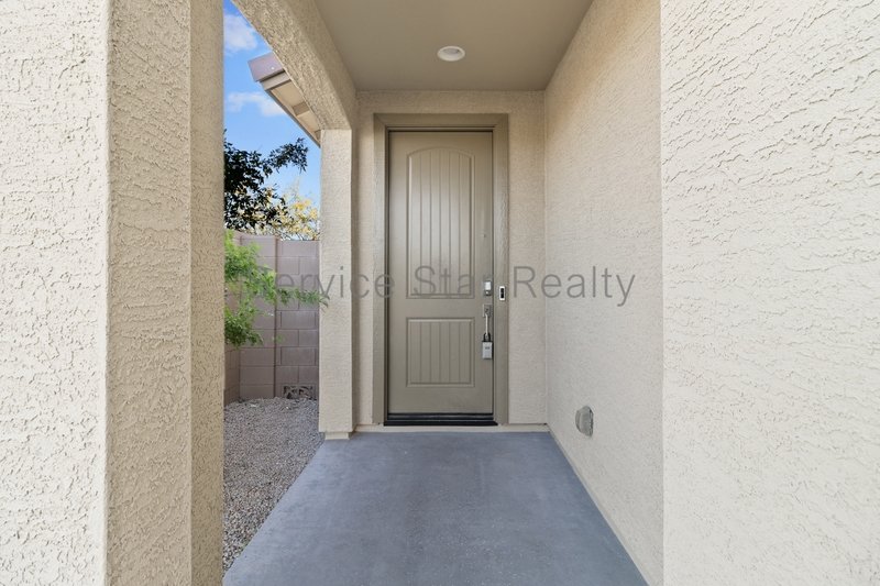Gorgeous 4-Bed Home in Copperleaf! property image