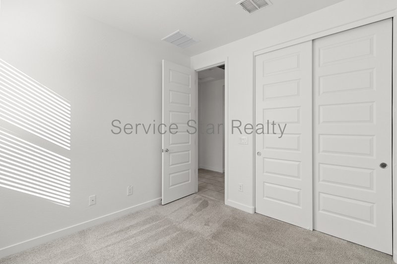 Gorgeous 4-Bed Home in Copperleaf! property image