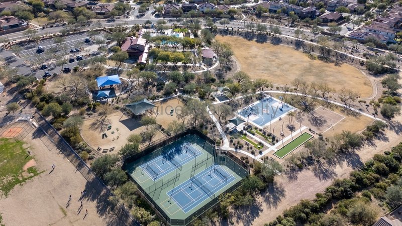 Gorgeous 4-Bed Home in Copperleaf! property image