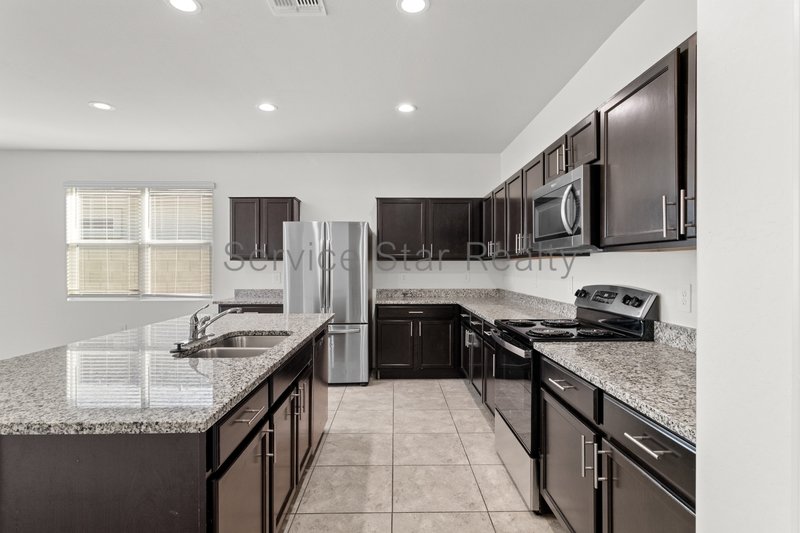 Fantastic 4 BR/2 BA in Surprise! property image