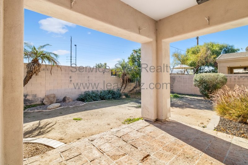 SOUTH PHOENIX  FABULOUS 3BD located in The Pines Gated Community! property image