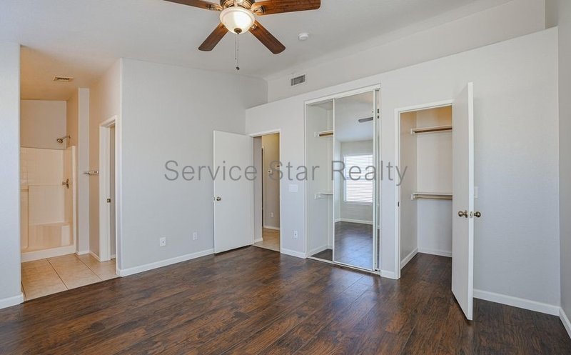 3 bed, 2 bath in Goodyear w/Sparkling Pool!! property image