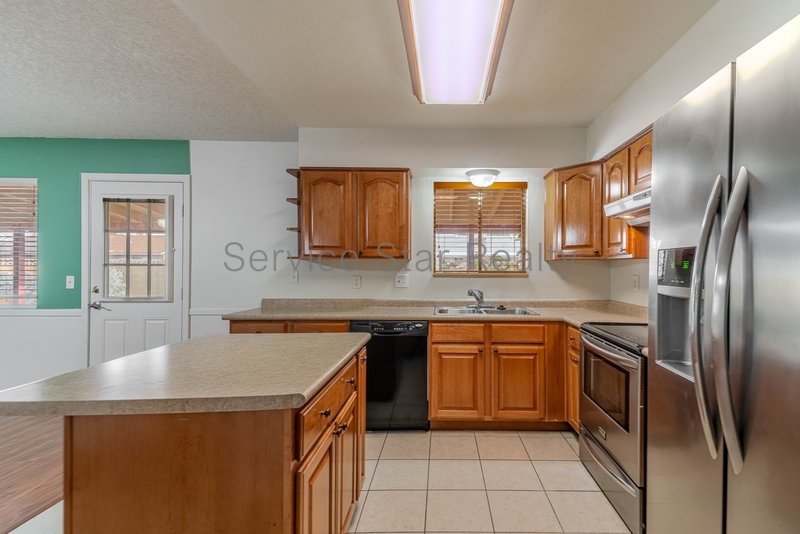 Great 3 Bedroom Home in Chandler with Solar! property image