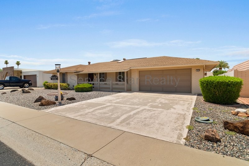 Fantastic Sun City 2+2 home in 55-Plus Community property image