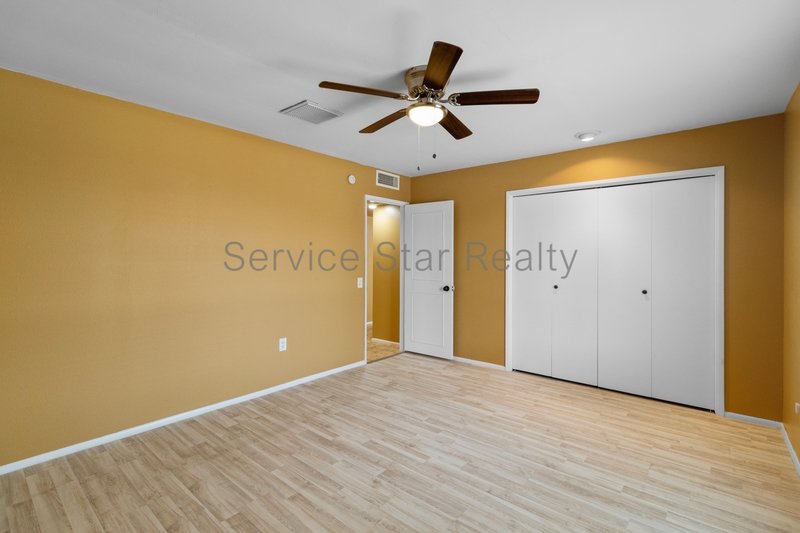 Fantastic Sun City 2+2 home in 55-Plus Community property image