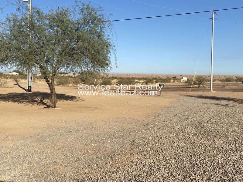 3 Bed/ 2 Bath Country Living! property image
