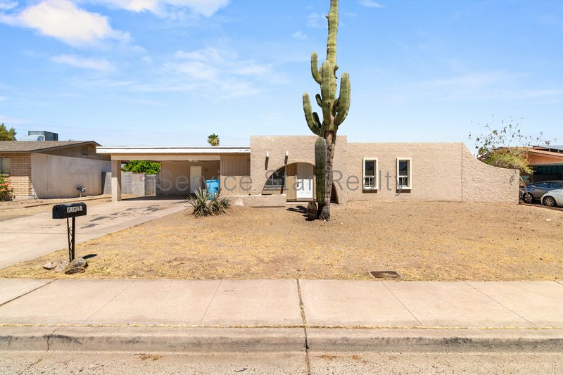 Charming 3+2 Paradise Valley West property image