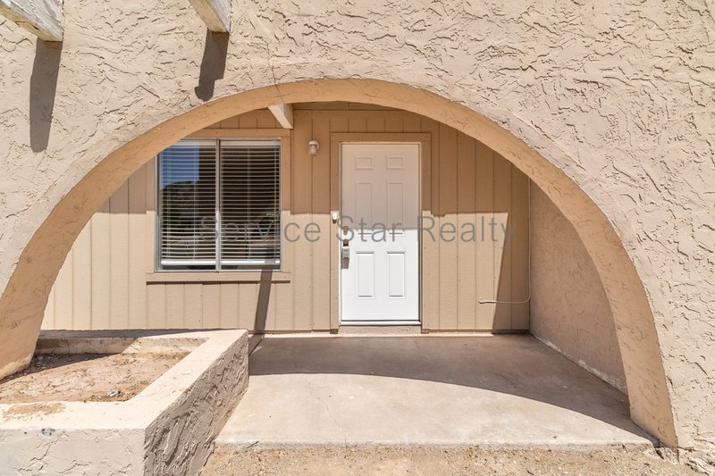 Charming 3+2 Paradise Valley West property image