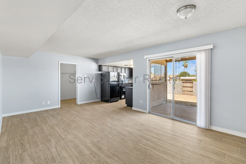 Charming 3+2 Paradise Valley West property image