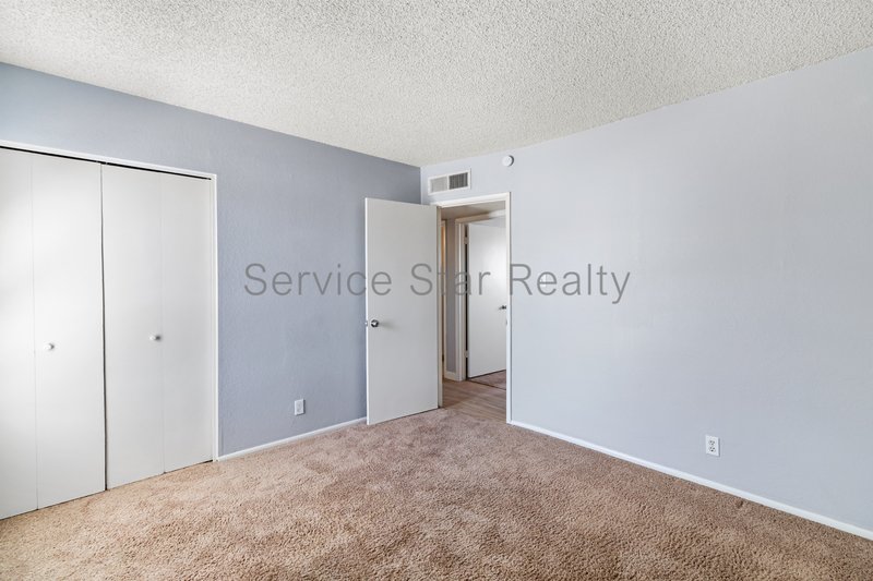Charming 3+2 Paradise Valley West property image