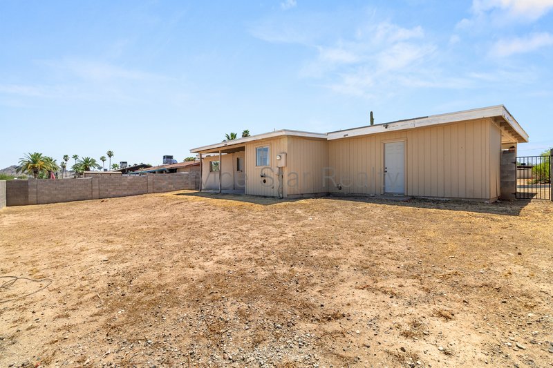 Charming 3+2 Paradise Valley West property image