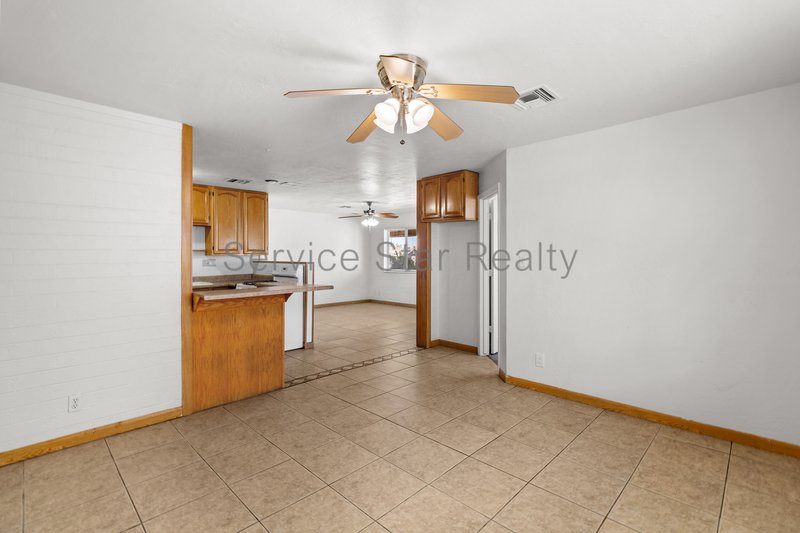 3BR/1BA in Phoenix! 2 weeks FREE RENT! property image