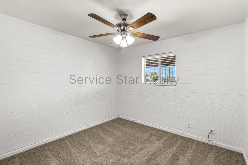 3BR/1BA in Phoenix! 2 weeks FREE RENT! property image