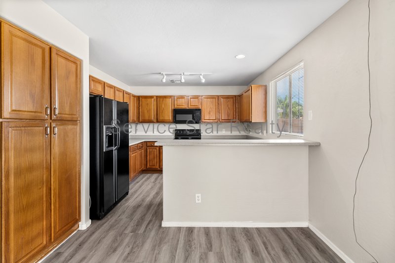 4 BD Home in El Mirage for Rent! property image