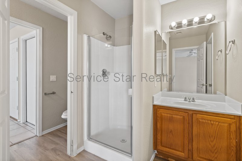 4 BD Home in El Mirage for Rent! property image