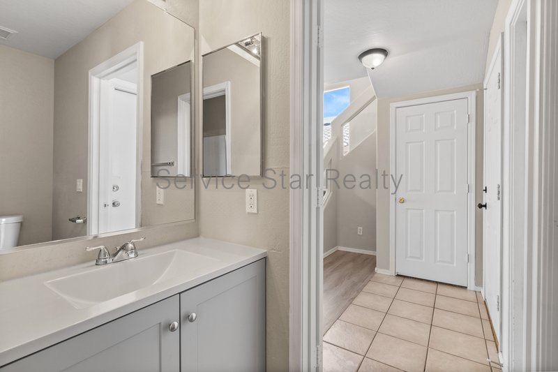 4 BD Home in El Mirage for Rent! property image