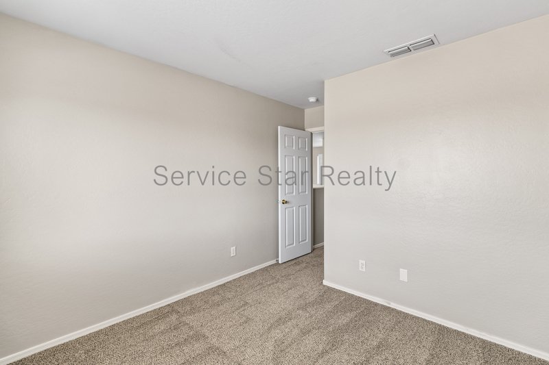 4 BD Home in El Mirage for Rent! property image