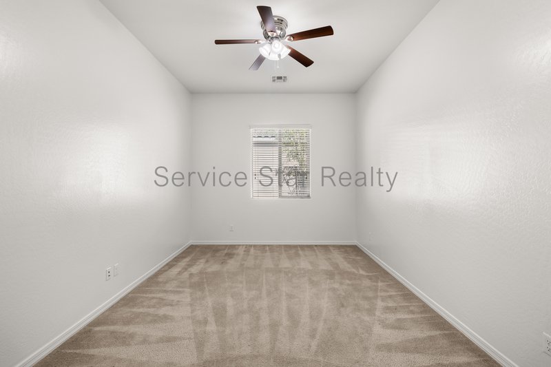 4123 E Zion Pl property image