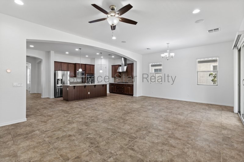 4123 E Zion Pl property image