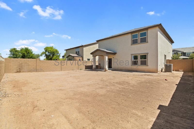 Spacious 5 Bed Home in Mission Royale! property image