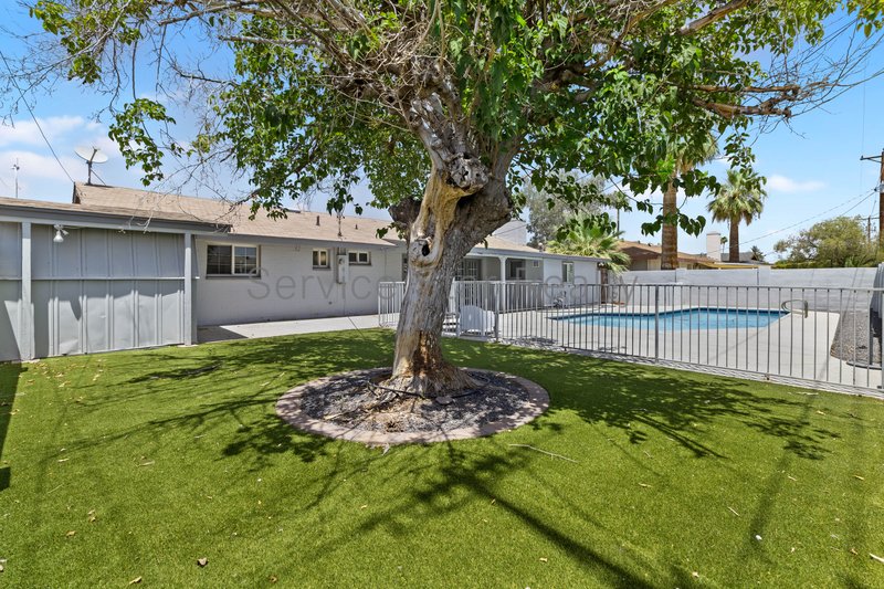 Awesome TEMPE 5bd/2ba home with Fireplace & POOL! property image
