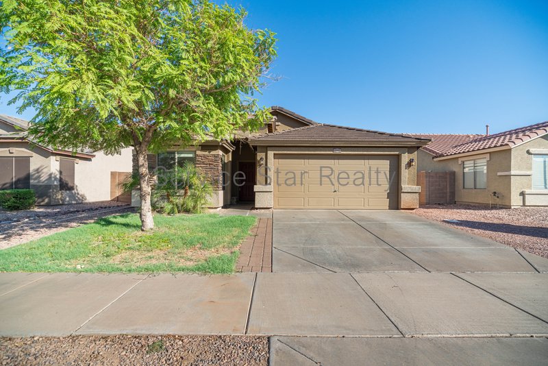 4 Bedroom, 2 bath with Pool in Goodyear! property image