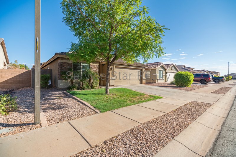 4 Bedroom, 2 bath with Pool in Goodyear! property image