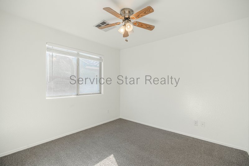 4 Bedroom, 2 bath with Pool in Goodyear! property image