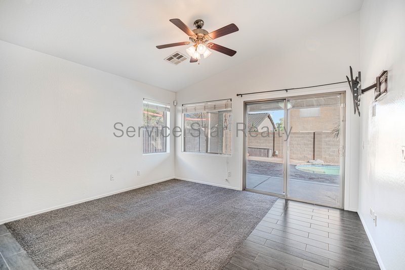 4 Bedroom, 2 bath with Pool in Goodyear! property image
