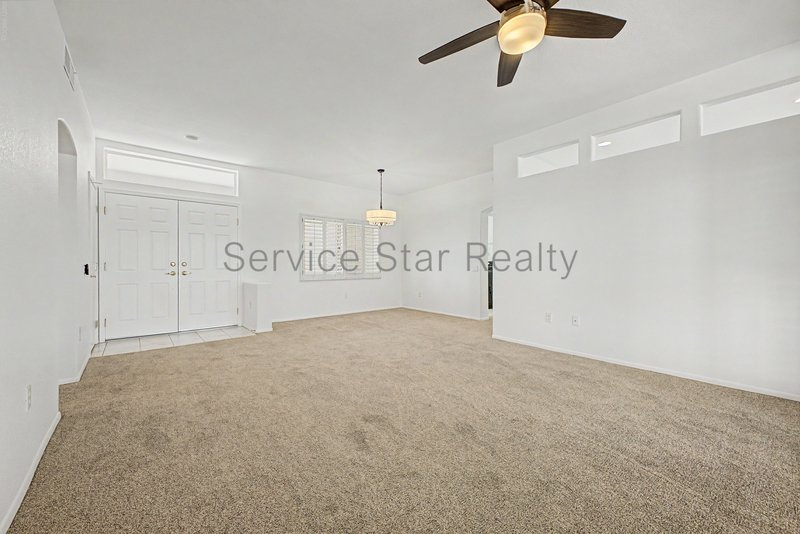 Beautiflly updated 2 bedroom, 2 bath home in Sun City West!! property image