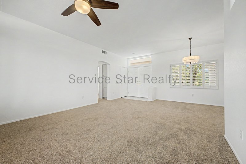 Beautiflly updated 2 bedroom, 2 bath home in Sun City West!! property image