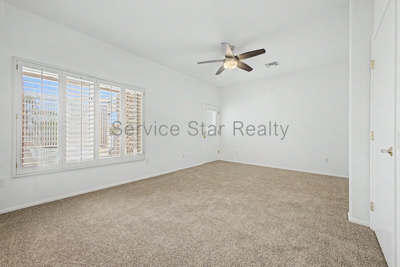 Beautiflly updated 2 bedroom, 2 bath home in Sun City West!! property image