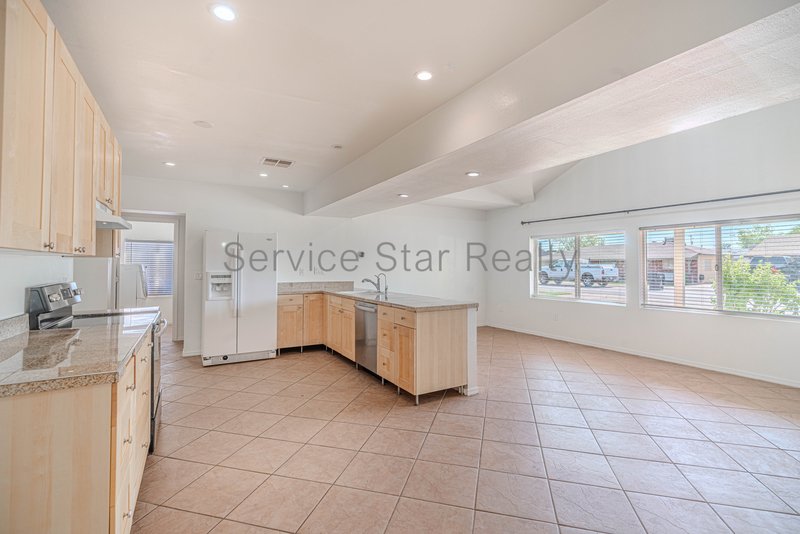 Beautifully updated 4 Bedroom - 2 primary suites with SOLAR!! property image